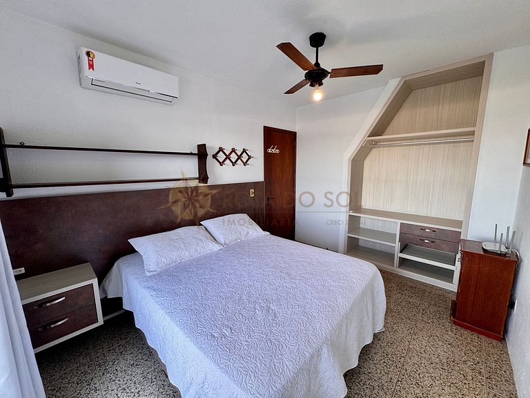 Casa em condomínio de frente para a praia de Quatro Ilhas, e