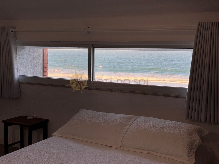 Casa em condomínio de frente para a praia de Quatro Ilhas, e