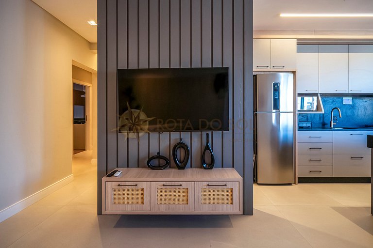 Leme 208 – Apartamento novíssimo a poucos metros do mar em B