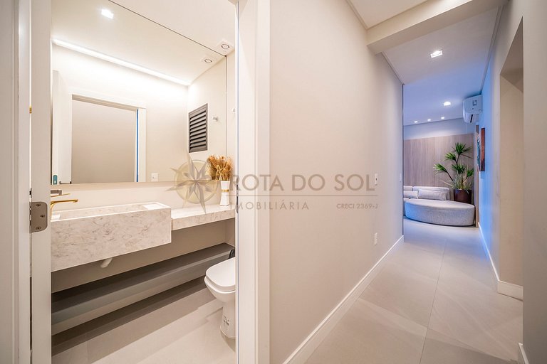 Leme 208 – Apartamento novíssimo a poucos metros do mar em B
