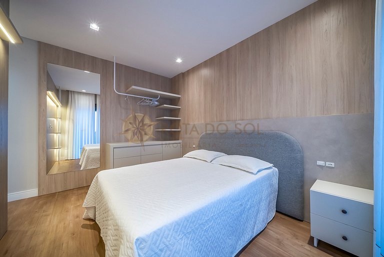 Leme 208 – Apartamento novíssimo a poucos metros do mar em B