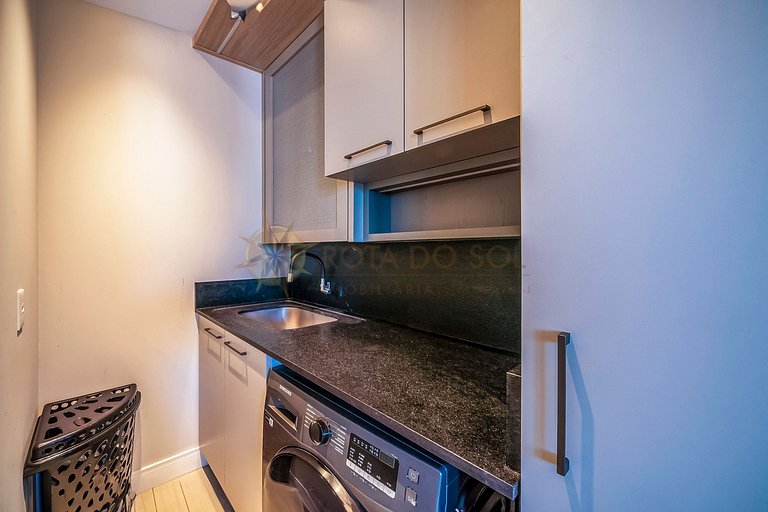 Leme 208 – Apartamento novíssimo a poucos metros do mar em B