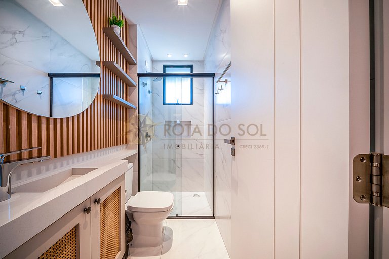 Leme 106 – Apartamento novíssimo a poucos metros do mar em B