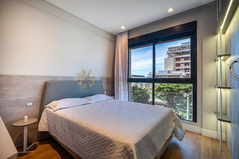 Leme 106 – Apartamento novíssimo a poucos metros do mar em B