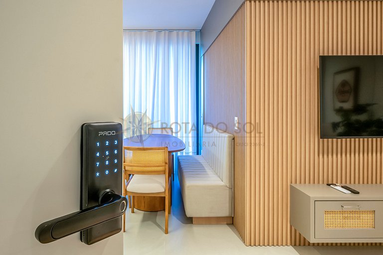 Leme 107 – Apartamento novíssimo a poucos metros do mar em B