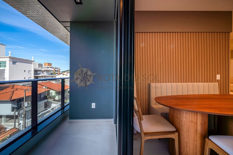 Leme 107 – Apartamento novíssimo a poucos metros do mar em B