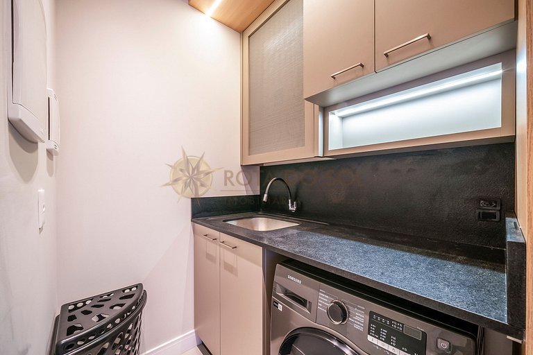 Leme 107 – Apartamento novíssimo a poucos metros do mar em B