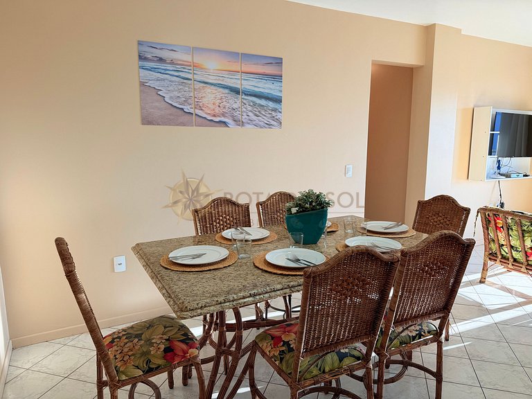 Apartamento com diária econômica na praia de Bombinhas - SC