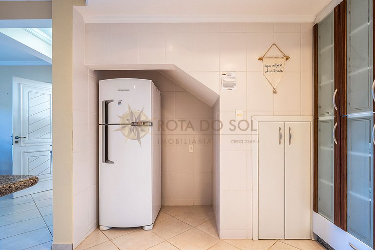 Casa para Temporada na Praia de Mariscal | 4 Quartos, Jardim