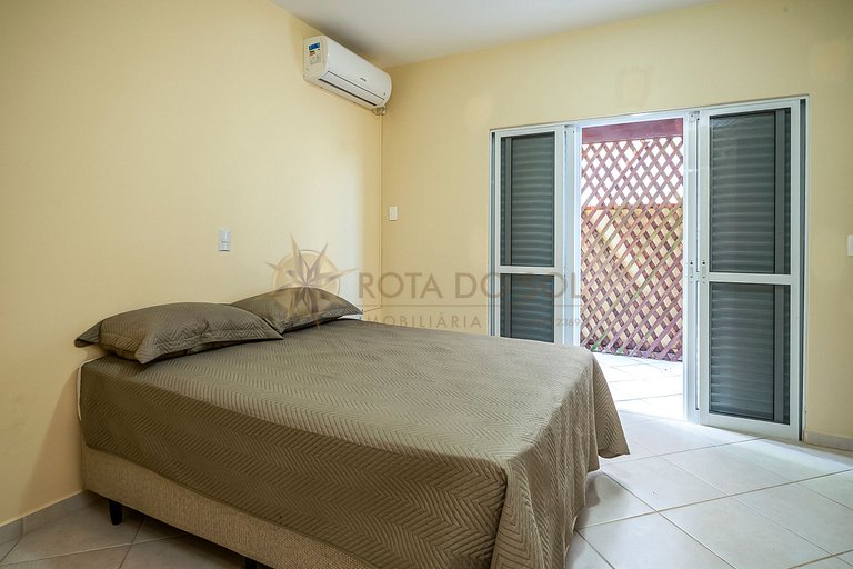 Casa para Temporada na Praia de Mariscal | 4 Quartos, Jardim