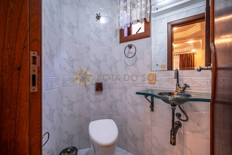 Casa em Canto Grande | 4 quartos e hidromassagem