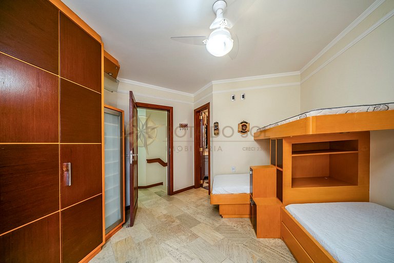 Casa em Canto Grande | 4 quartos e hidromassagem