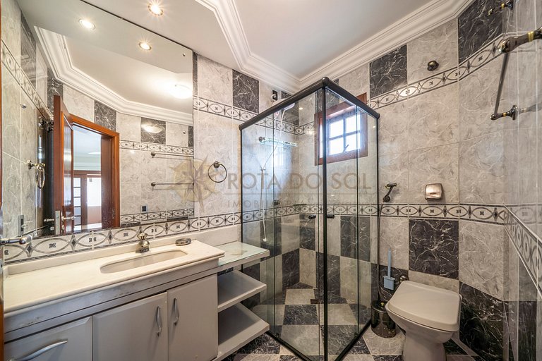 Casa em Canto Grande | 4 quartos e hidromassagem