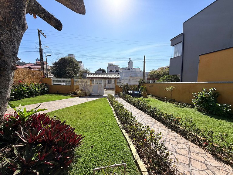 Casa próxima a praia de 4 Ilhas