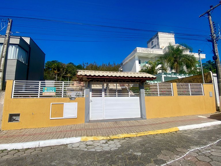Casa próxima a praia de 4 Ilhas