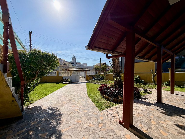 Casa próxima a praia de 4 Ilhas
