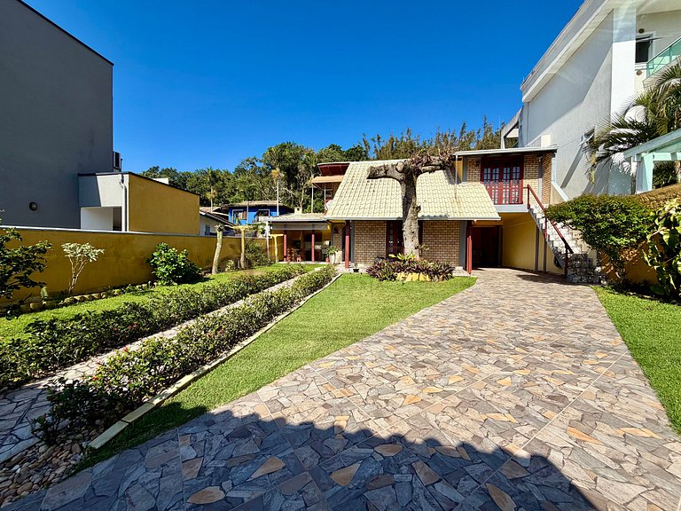 Casa próxima a praia de 4 Ilhas