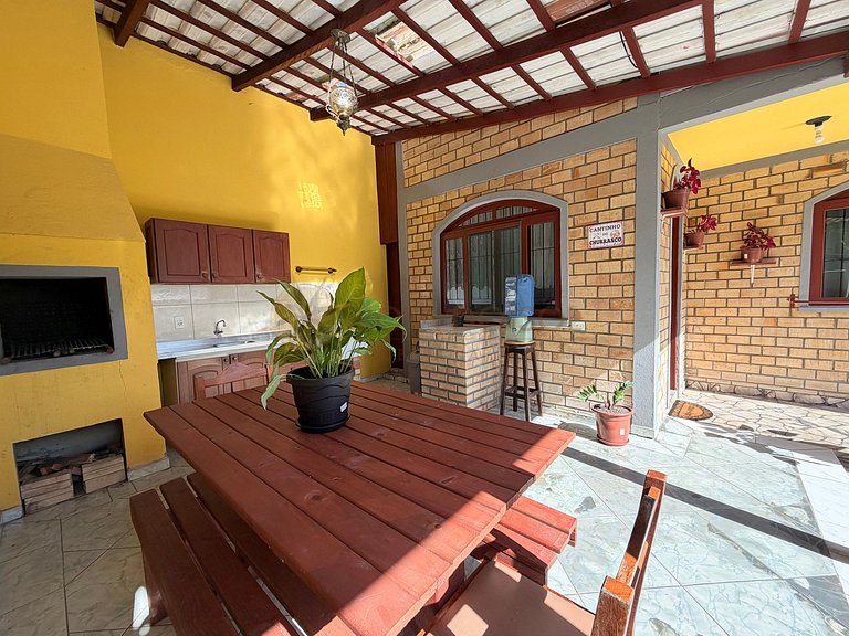 Casa próxima a praia de 4 Ilhas
