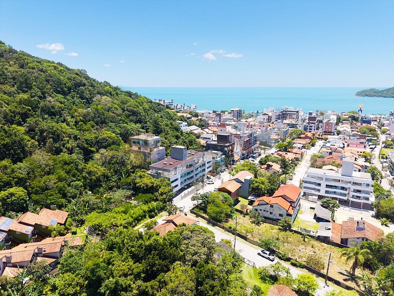 Temporada em Bombinhas, apartamento de 3 quartos no Centro!