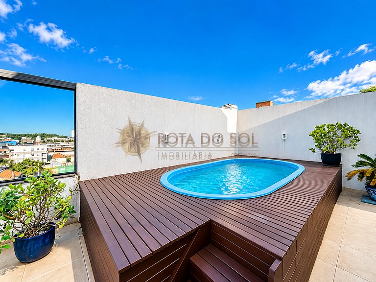 Apartamento de Cobertura 2 quartos com piscina em Bombinhas