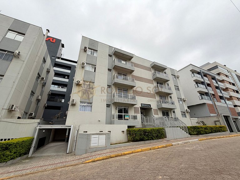 Apartamento 2 Quartos em Bombas, excelente localização!
