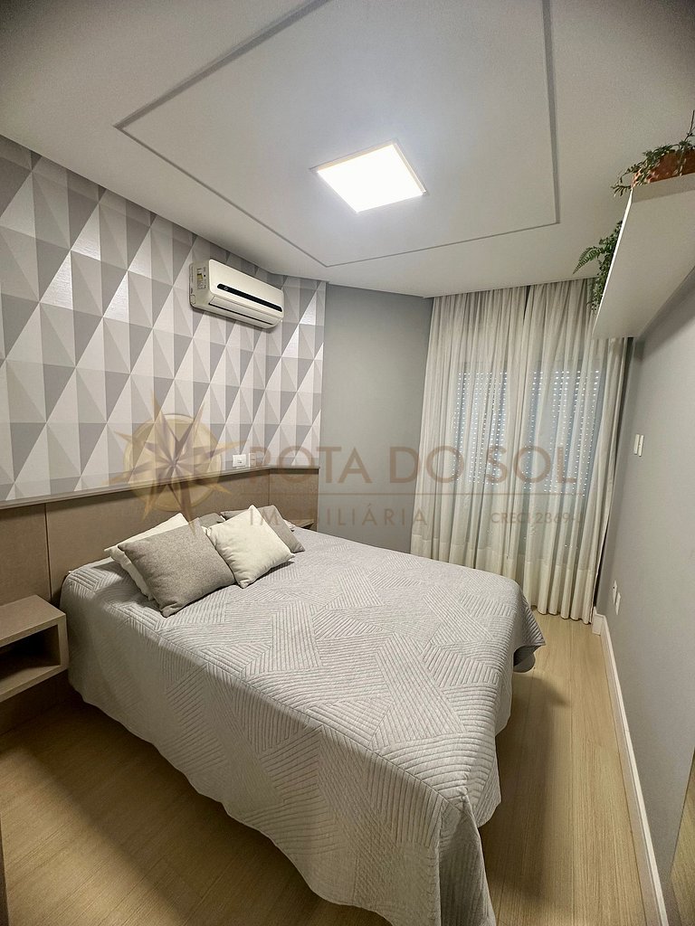 Apartamento com piscina no Centro de Bombinhas Boulevard