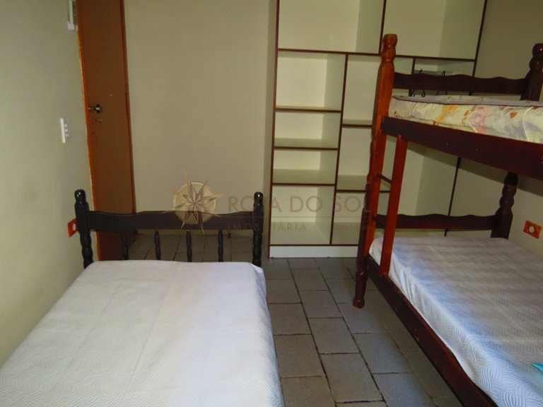 Cód 225B - Apartamento com excelente localização em Bombinha
