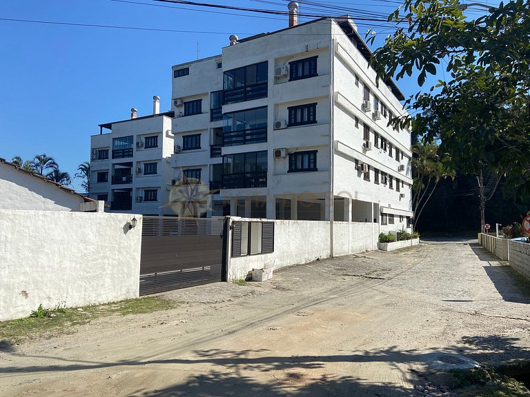 Residencial Ide Martins a 30 metros da Praia de Bombinhas e