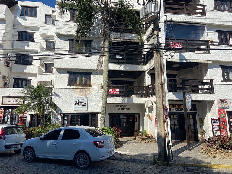 Residencial Ide Martins a 30 metros da Praia de Bombinhas e