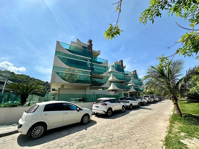 Residencial Ilha do Arvoredo - Praia de 4 Ilhas, próximo ao